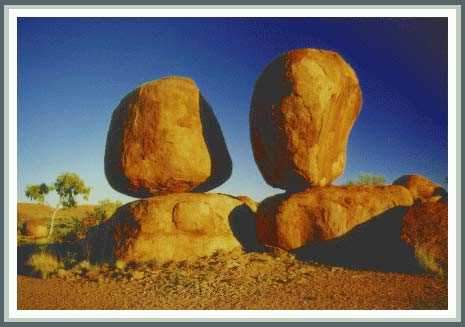 Những tảng đá kỳ lạ trong thiên nhiên 6