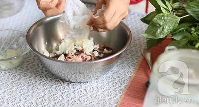 Cách làm bánh cuốn bằng chảo cực nhanh cho gia đình bận rộn 2