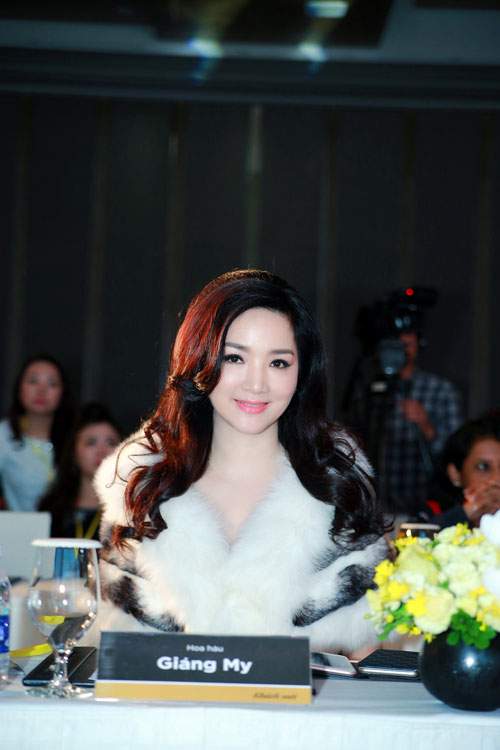 Hoa hậu Giáng My: "Phụ nữ muốn đẹp, phải khoẻ từ bên trong" 15