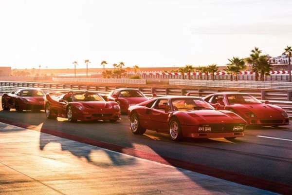 5 thế hệ Ferrari đua tài tốc độ
