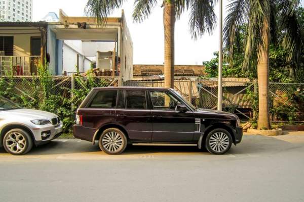 SUV hàng hiếm Range Rover Ultimate Edition ở Sài Gòn