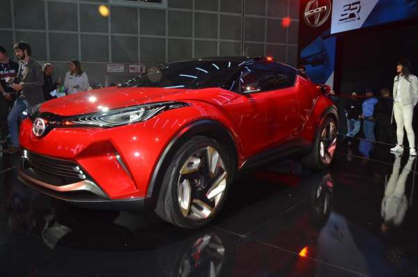 Toyota Scion C-HR dáng "độc" sắp trình làng 2