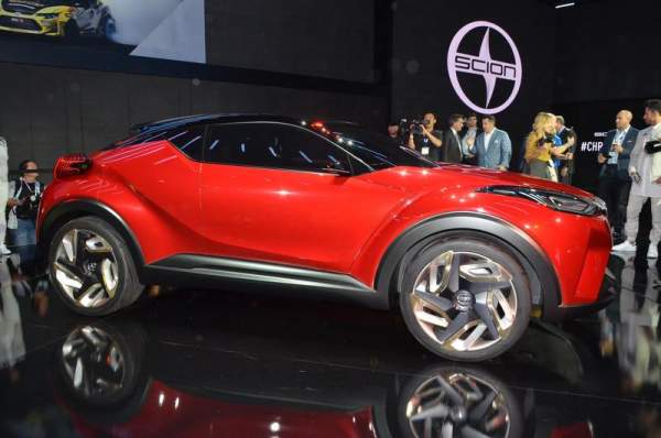 Toyota Scion C-HR dáng "độc" sắp trình làng 4