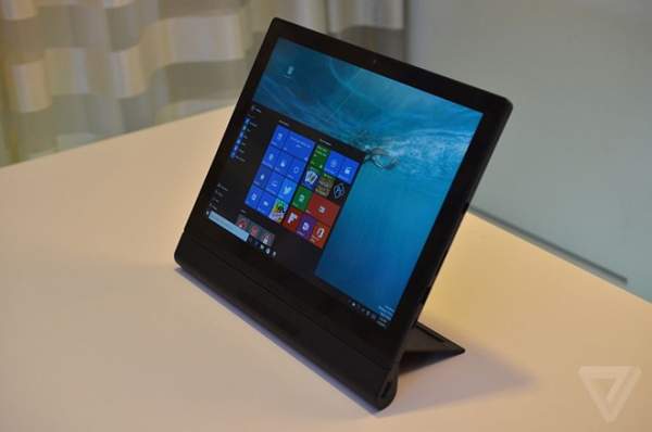 Tablet biến thành laptop, máy chiếu, camera 3D từ Lenovo