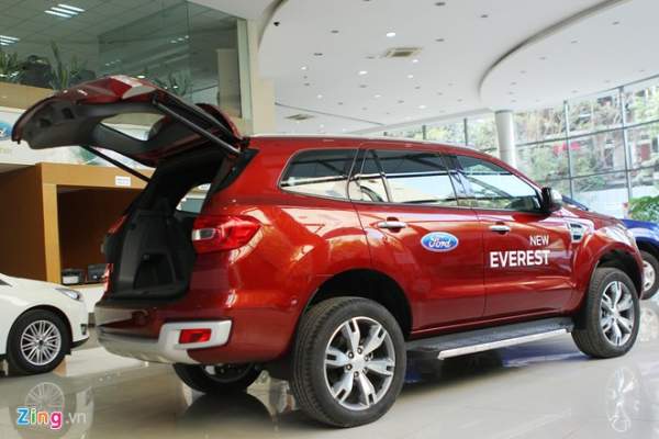 Chi tiết Ford Everest 2016 giá hơn 1,6 tỷ đồng vừa bán ở VN 2