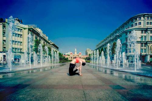 Phương Trinh Jolie tập yoga khắp Sài Gòn 27