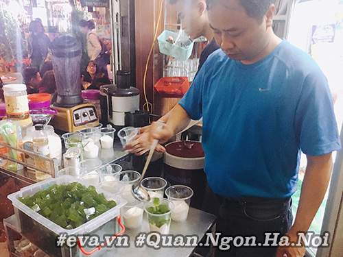 "Bắt sóng" sữa chua thạch lá nếp Đinh Liệt, món ăn giải ngán hot nhất Tết này ở Hà Thành 12