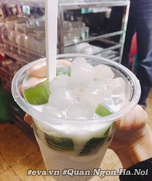 "Bắt sóng" sữa chua thạch lá nếp Đinh Liệt, món ăn giải ngán hot nhất Tết này ở Hà Thành 6