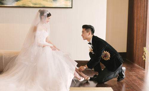 Đừng ghen khi biết giày cưới của Lâm Tâm Như, Lưu Thi Thi đẹp đến mức này 18