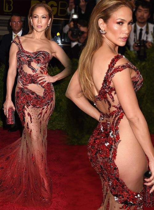 47 tuổi mấy ai dám diện váy xẻ tứ tung, hiểm hóc như Jennifer Lopez 9