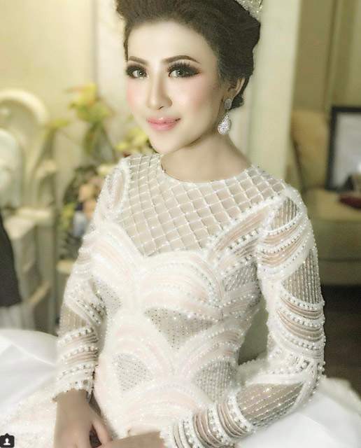 Cô dâu Indonesia bỗng nổi tiếng khắp thế giới nhờ váy cưới đẹp "rụng rời" 18