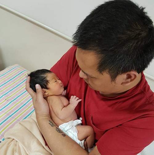 Mẹ Việt sinh con ở Úc: Đẻ xong vào tắm liền, uống nước đá để đỡ đau vết rạch 15