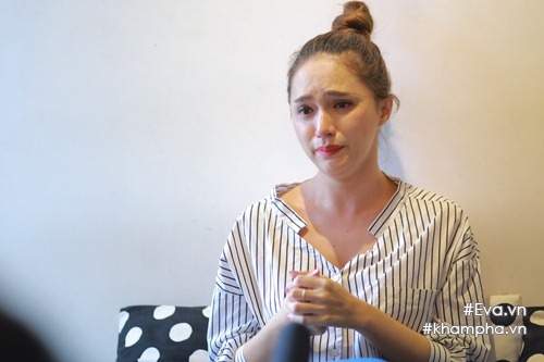 Hương Giang Idol khóc khi bị công kích bằng "những lời lẽ không thể tin được trong cuộc đời" 54