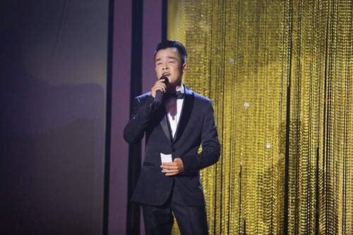 Tình tứ bên nhau, anh trai Thu Phương và "mẹ đơn thân" Vi Thảo cùng đạt giải 3 cuộc thi hát 6