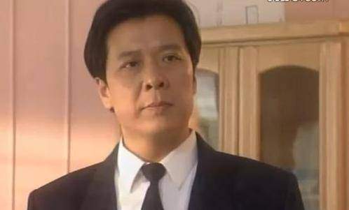 Diễn viên đóng Lưu Bị: Hoàng đế trên phim hóa kẻ trộm ngoài đời 2