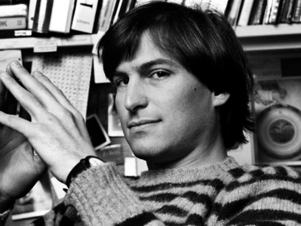Giám đốc thiết kế của Apple lần đầu tiên chia sẻ về Steve Jobs và iPhone 5
