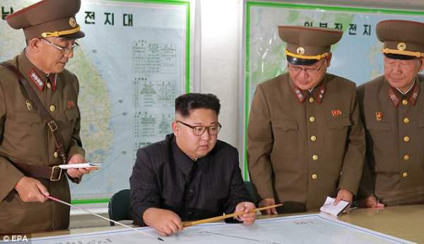 Thêm quốc gia định điều tàu sân bay áp sát Triều Tiên 2