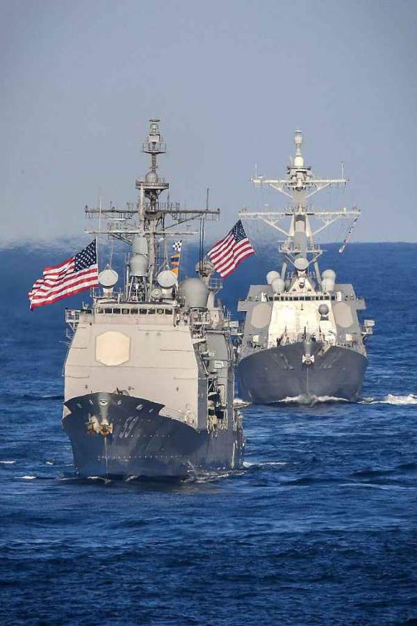 Cận cảnh cuộc tập trận hiếm của 3 tàu sân bay Mỹ 5