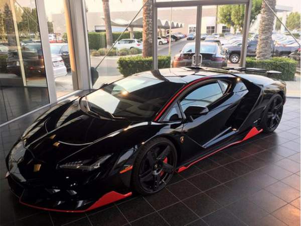 Lamborghini Centenario bị rao bán lên đến 80 tỷ đồng