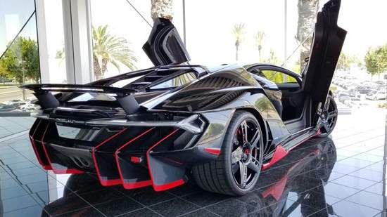 Lamborghini Centenario bị rao bán lên đến 80 tỷ đồng 2