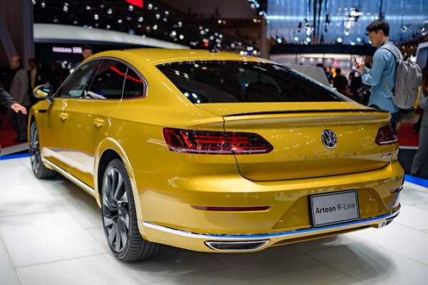 Sedan lai coupe Volkswagen Arteon giá 1,5 tỷ đồng 3