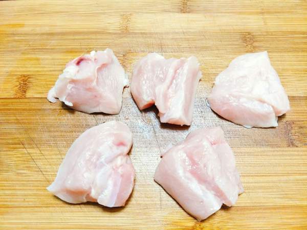 Cách làm ruốc thịt gà để dành ăn xôi, "cứu đói" những ngày bận rộn 3