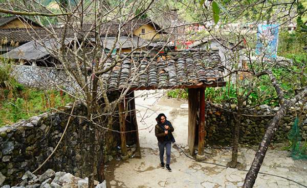 Ở Hà Giang, có một ngôi nhà cổ đẹp lạ ẩn mình giữa cao nguyên đá 6