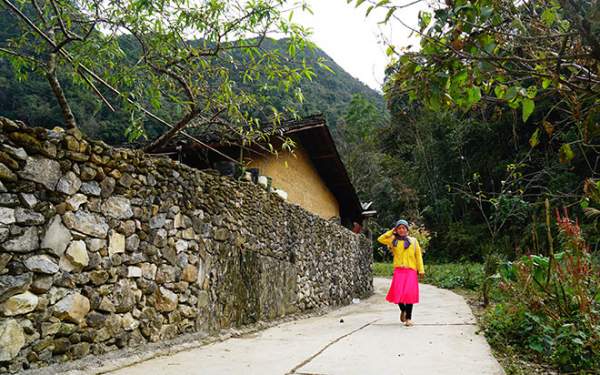 Ở Hà Giang, có một ngôi nhà cổ đẹp lạ ẩn mình giữa cao nguyên đá 15