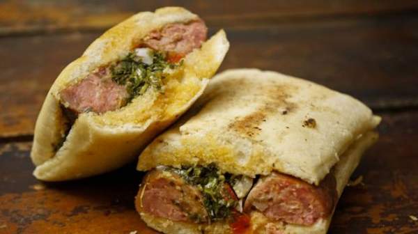 Bánh mì Việt Nam lọt top 10 món sandwich hấp dẫn nhất thế giới 10