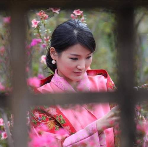 Nhan sắc của hoàng hậu Bhutan - nàng lọ lem vạn người mê 4