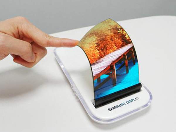 Samsung tung bản phác thảo Galaxy X màn hình gập quá đẹp 2