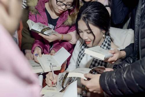 Á hậu Việt Nam Thanh Tú tiết lộ đã đọc 1000 cuốn sách 6