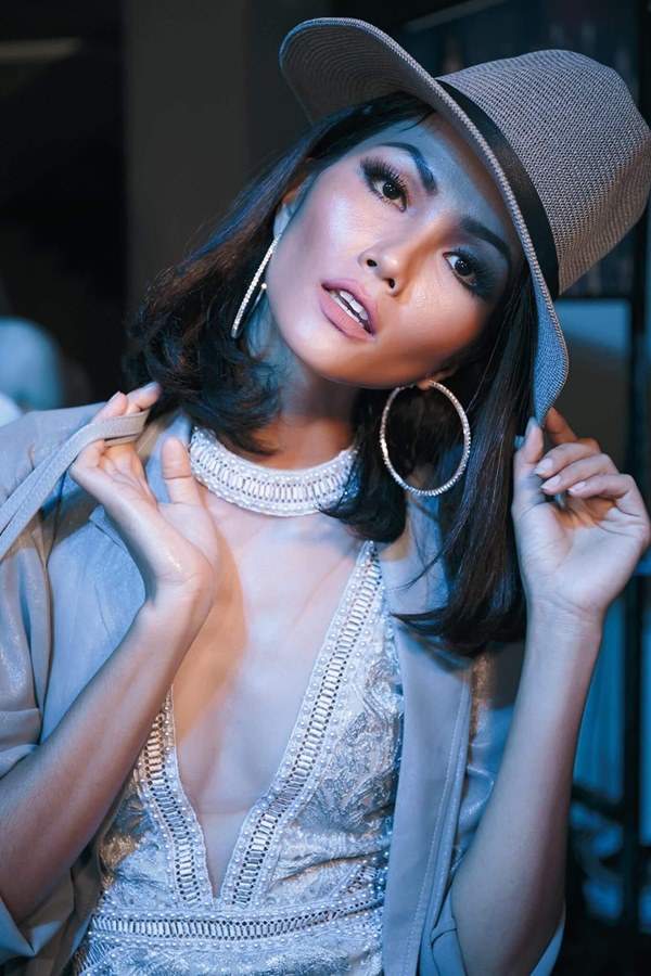 Tân Hoa hậu Hoàn vũ Việt Nam thuở tóc dài xinh như búp bê 3