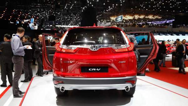 Đã mắt với Honda CR-V 2018 màu đỏ ấn tượng tại Geneva 5
