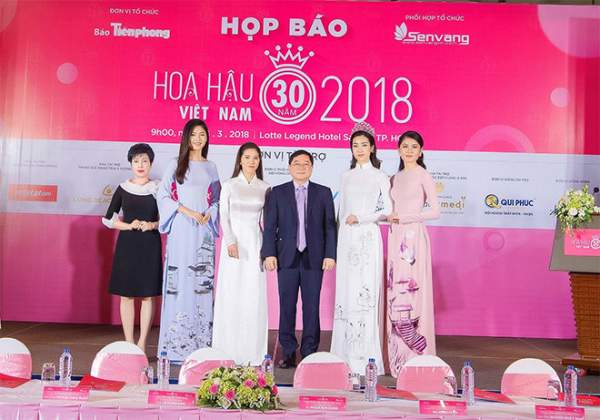 Cố vấn sắc đẹp Hoa hậu Việt Nam 2018 trẻ xinh khó ngờ ở tuổi 50 2