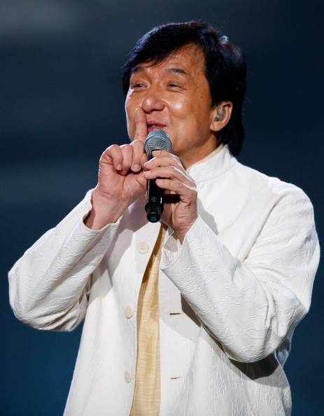 Đón tuổi 64, Thành Long ra album ca nhạc, đóng phim hành động 2