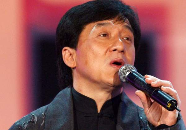 Đón tuổi 64, Thành Long ra album ca nhạc, đóng phim hành động