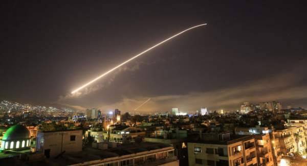 Lầu Năm Góc: Syria phóng 40 tên lửa đáp trả Mỹ và đồng minh