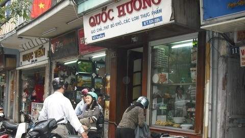 Một số địa chỉ mua giò chả ngon đón Tết tại Hà Nội và Sài Gòn