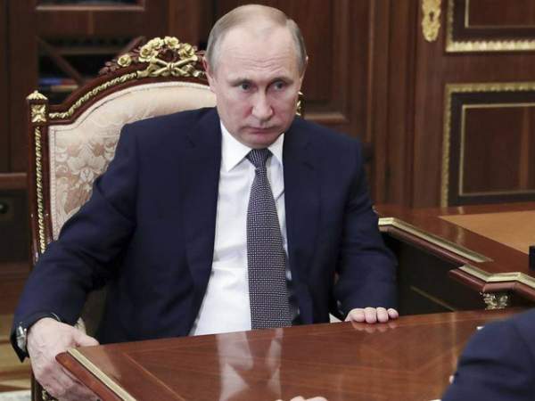 Tổng thống Putin: Thế giới sẽ hỗn loạn nếu Syria tiếp tục bị tấn công