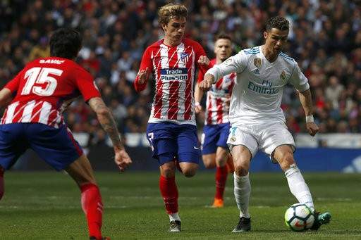 Vì sao HLV Zidane thay C.Ronaldo ra sớm ở trận derby Madrid?