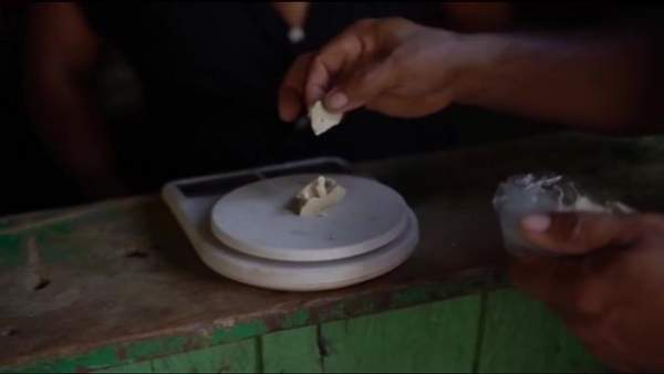 Ngôi làng hẻo lánh Colombia dùng cocaine thay tiền mặt 2