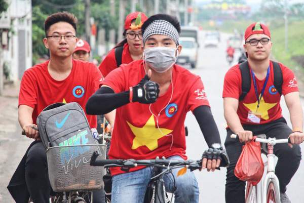 600 tình nguyện viên đạp xe 100km về dâng hương tại Đền Hùng 4