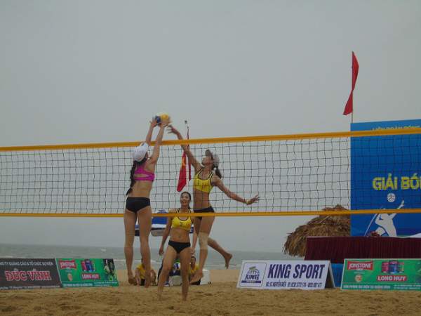 Giải bóng chuyền bãi biển toàn quốc 2018 khởi tranh tại Quảng Bình 2