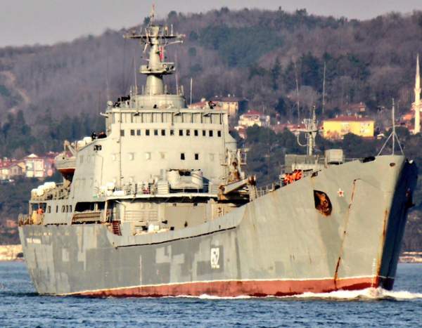 Báo Anh: Tàu chiến Nga chở thiết bị quân sự tiến về Syria