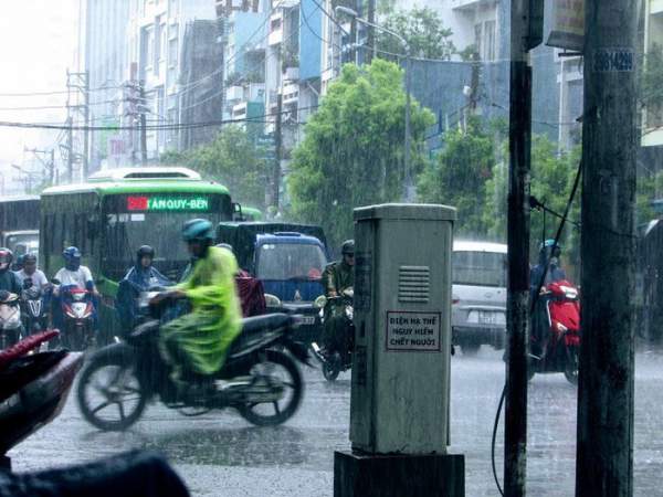 Vì sao “Sài Gòn sáng nắng chiều mưa”? 2