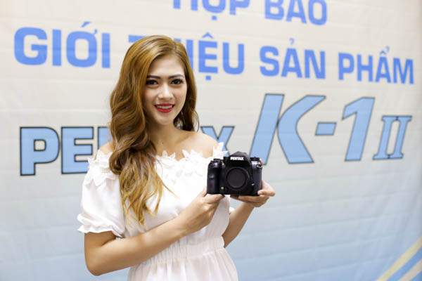 Máy ảnh Pentax K-1 Mark II ra mắt khách hàng Việt