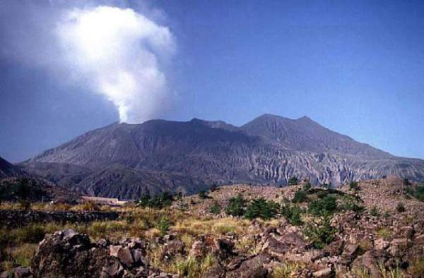 8 núi lửa tiềm ẩn nguy hiểm nhất thế giới 6