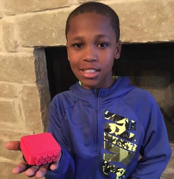 Cậu bé 10 tuổi phát minh ra thiết bị có thể cứu sống hàng triệu trẻ em vào mùa nóng