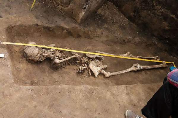 Phát hiện bộ xương "phù thủy" bị chôn vùi từ 1600 năm trước